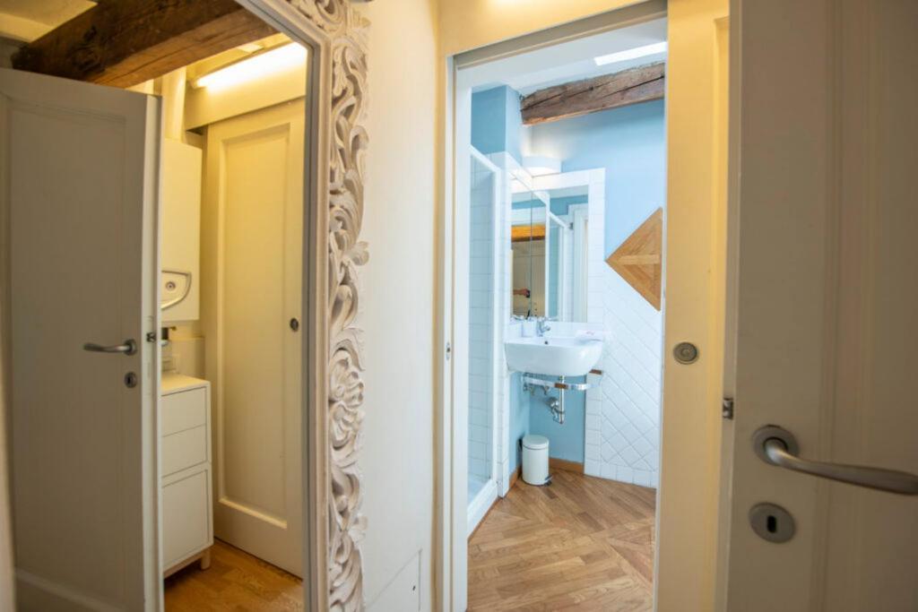 Romantic And Charming Apartments Florence Exterior photo