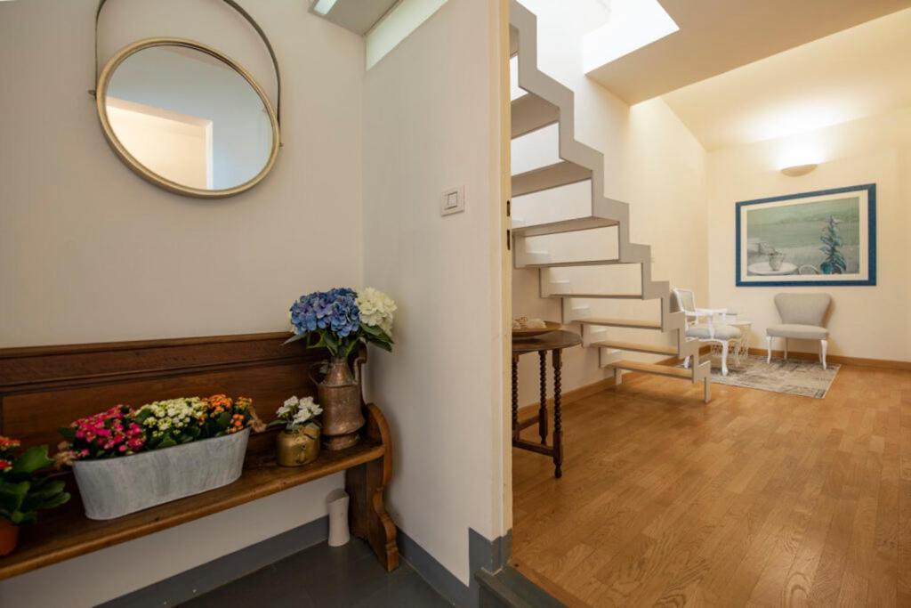Romantic And Charming Apartments Florence Exterior photo