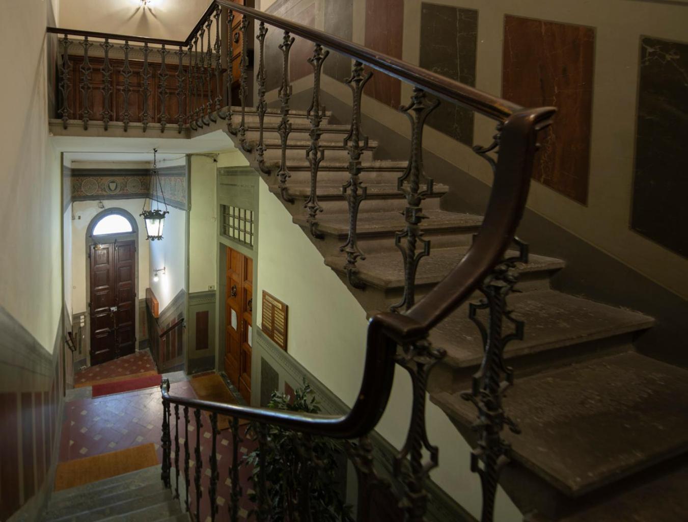 Romantic And Charming Apartments Florence Exterior photo